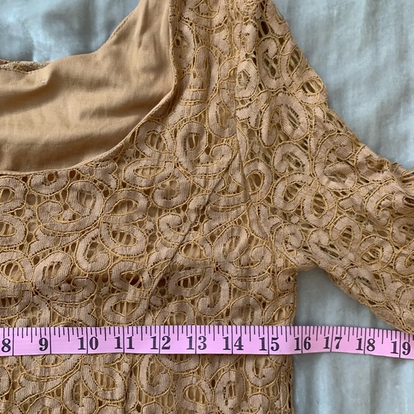 Long sleeve boutique dress tan with lace size large EUC - Picture 4 of 6
